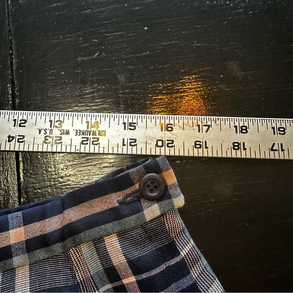 Vintage Pendleton Size 12 Black Brown Plaid Fall Designer 100% Virgin Wool - Picture 9 of 9